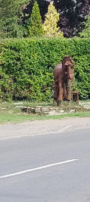 Tony Hillier sculpture