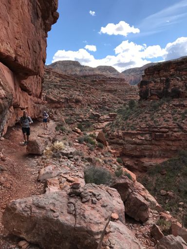 About to descend into Royal Arch canyon