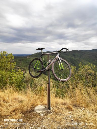 Impossible aller plus  haut 😁🤪🤣(sommet de la colline)👍💪