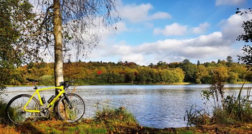 'During World War II, the lake was drained, as its obvious shape provided enemy guidance at night to Windsor and other important military targets in the area' 🧐