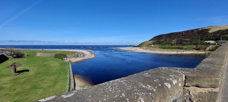 River Deveron entering the sea at Banff, viewed from Banff Bridge, constructed 1772-80 and widened in 1881, designed by John Smeaton (we saw Smeaton's Bridge in Perth on Day 29 and his North Pier in Aberdeen on Day 43).
https://canmore.org.uk/site/110832/banff-banff-bridge