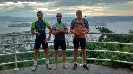 Parceria no retorno ao Morro da Cruz! Caraca to sumindo mesmo, rsrsrs