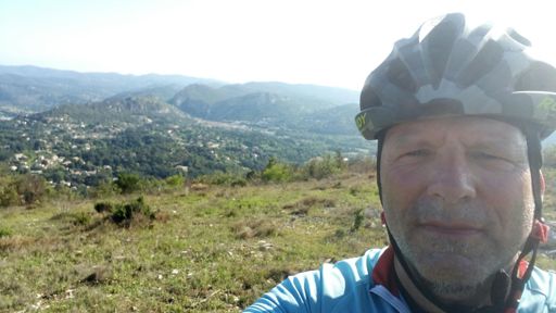 Op de top van Lacan met uitzicht op Anduze