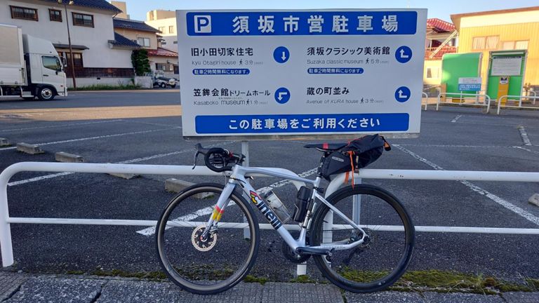 須坂の市営駐車場からのスタート