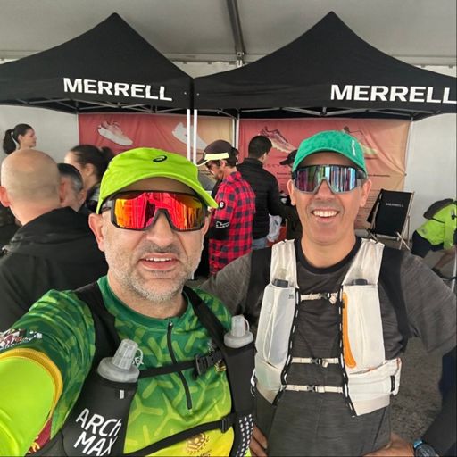 No início… é só sorrisos… 😄