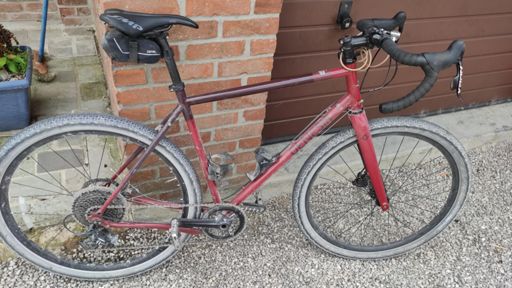 Non pas les strade biance juste le canal de Roubaix