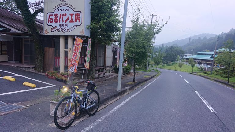 ここで日の出時間を迎えた。