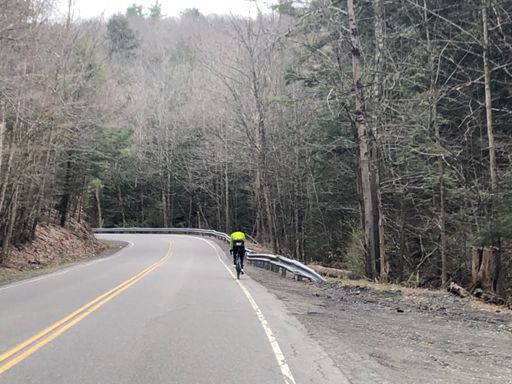 Maintaining Social Distancing 🥵