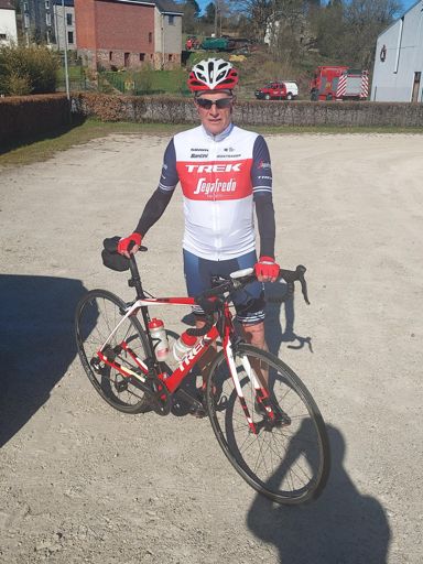 Beau le Chef dans son nouveau équipement.