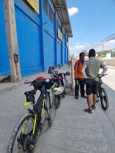 Chichat while waiting ky Sir Obie