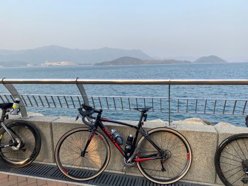 科學園開咗一間新嘅咖啡室不過太多人佢要我地等四個字先有得飲痴線梗係唔等啦🤮