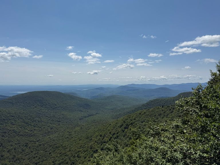 Sugarloaf Mountain Loop (Mink Hollow Trail, Pecoy Notch