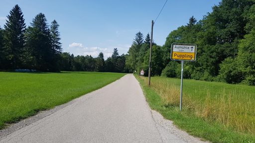 3km von der Haustür beginnt Bayern😀, Straßen wie so oft hier ohne Mittelstreifen