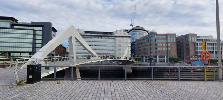 Tradeston Bridge, also known as the Squiggly Bridge

https://en.m.wikipedia.org/wiki/Tradeston_Bridge