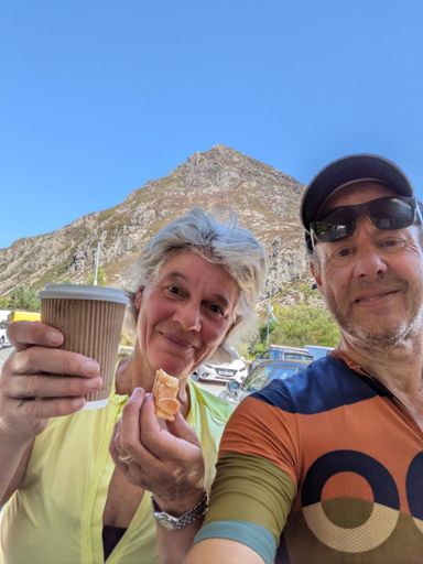 Pen yr Ole Wen as the backdrop to our flat white and bakewell slice
