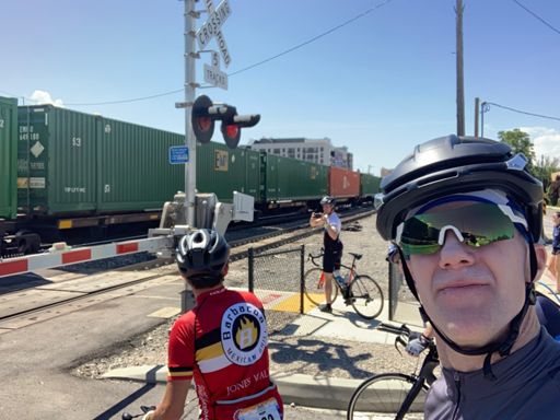 Missed crossing ahead of this train by 60 seconds. 

💩sandwich!