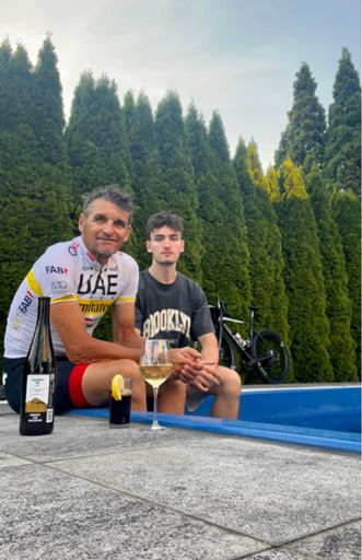 S mladším bráškou😁