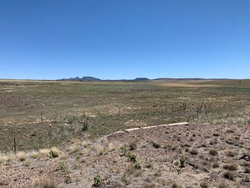 Landscape near Seligman at 2nd flat change of the day.