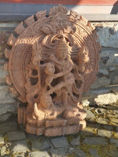 Shiva. Hinduistische Gottheit, die im Ring von Feuer  tanzt...