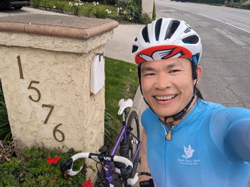 Mommy took Saturday. Papa took Sunday 😂
🚴‍♀️🚴👨‍👩‍👦‍👦💜