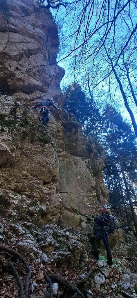 On commence par l’option niveau 5a en chaussure de rando