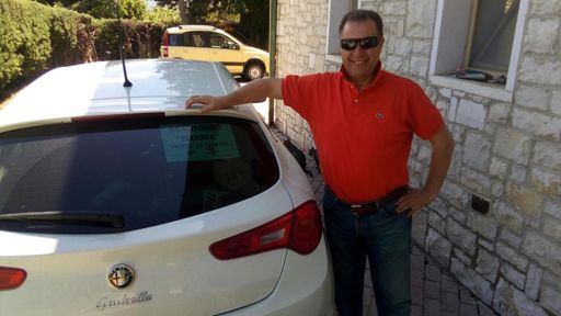 Il direttore sportivo con l'ammiraglia