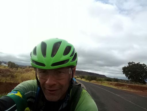 Aqui o psicólogo tava daquele jeito kkķk faltaram 45 km p chegar em Iturama e o vento estava insano,  batia na bike jogava para os lados. 05/07/19 vou até marcar essa data kkk