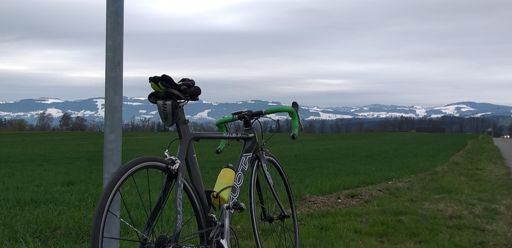 Meus amigos..hoje estava algum vento 💨..🤪🤪e de costas era uma maravilha 🙌 👊😤💃pena o bicho não se virar sempre nas minhas costas..🥵🥵👍😁🍀💃🏔querem bater alguns recordes?? Então vaiam prá estrada 🛣 com muito vento 💨 mas pedalem só com o bicho a favor..🙌💨💨😤😤😁🇵🇹🇨🇭🇧🇷🇺🇦🍀💃🏔🏔🏔🏔🏔🏔🏔🍀💃🏔🏔🏔🐺🦁🏔🏔☝️😉
