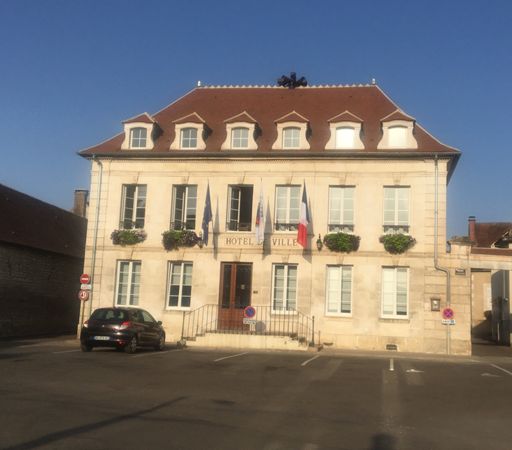 Hôtel de Ville Chablis