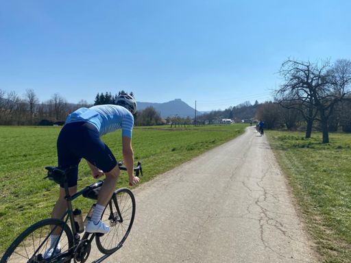 Accelerate towards Hohenneuffen Castle