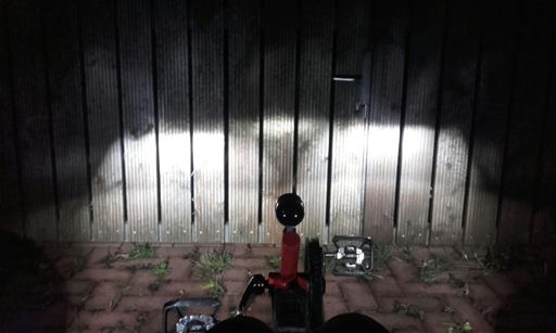 Yes! Das ist endlich mal Licht. 2x 50Lux zusätzlich.