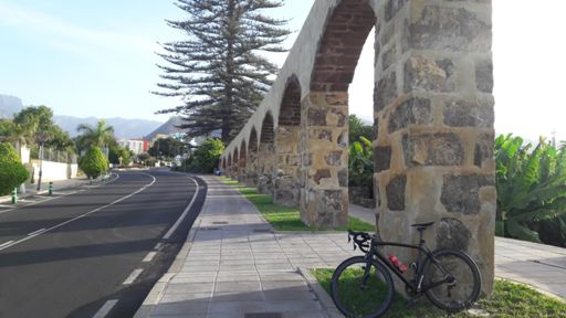 El acueducto de Argual