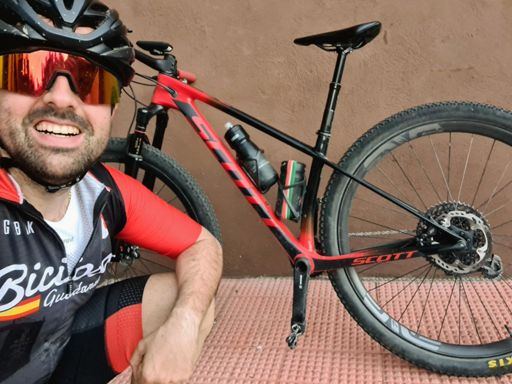 Feliz, sin molestias 😃