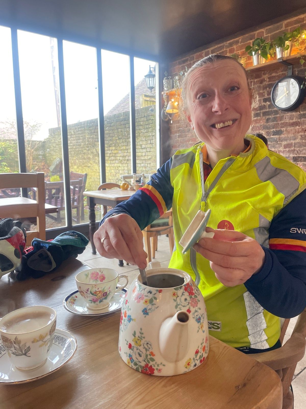 That Jackie, she’s a right stirrer 🫖 