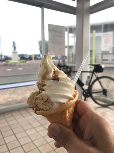 でた！ごかぼう黒蜜ソフト🍦✨ややハマった鴨🦆💦