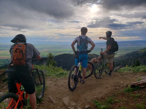 Corbly Gulch overlook.  Photo Jason Yager