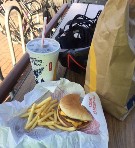 Another healthy lunch! Ordering by app meant I didn’t have to leave the bike locked up for long either.