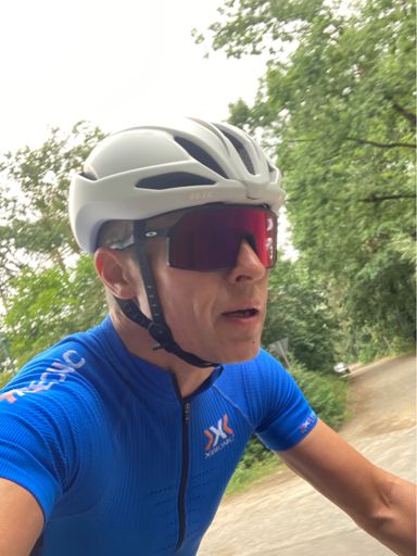 Bügel unter Helmbefestigung - wenn das die Velominati sehen!!!