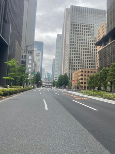 骨折してから避けてた中央区、休みは広い道走りやすい。