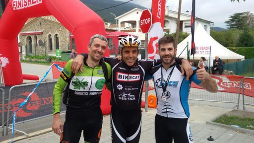 Podi volcanolimits 2016     2on classificat
35kms 1350dsnivell +