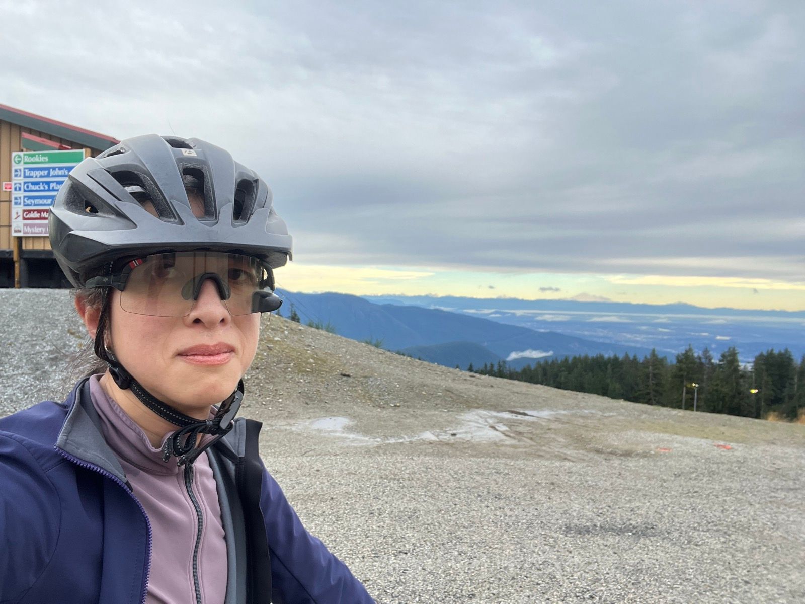 At least Mt Baker looks snowy at a distance.