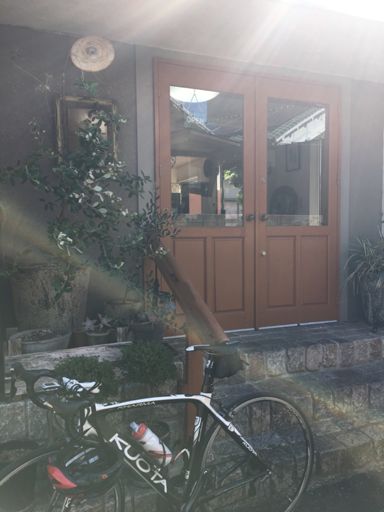 最近うちのお気に入りのパン屋、南高近くのセ・オオタ。お土産にカレンツ購入。