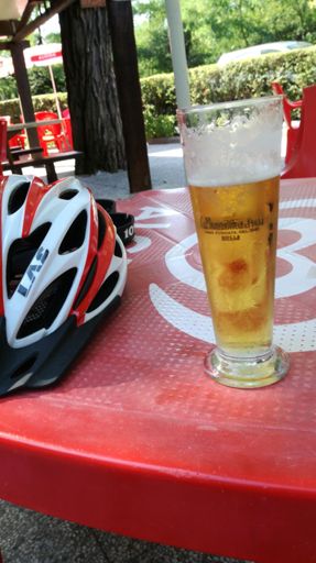 baracca ponte bereguardo moretti piccola 3 euro
baracca spiaggia golasecca 2 euro