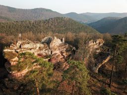 Entre roches et ruines autour d’Obensteinbach