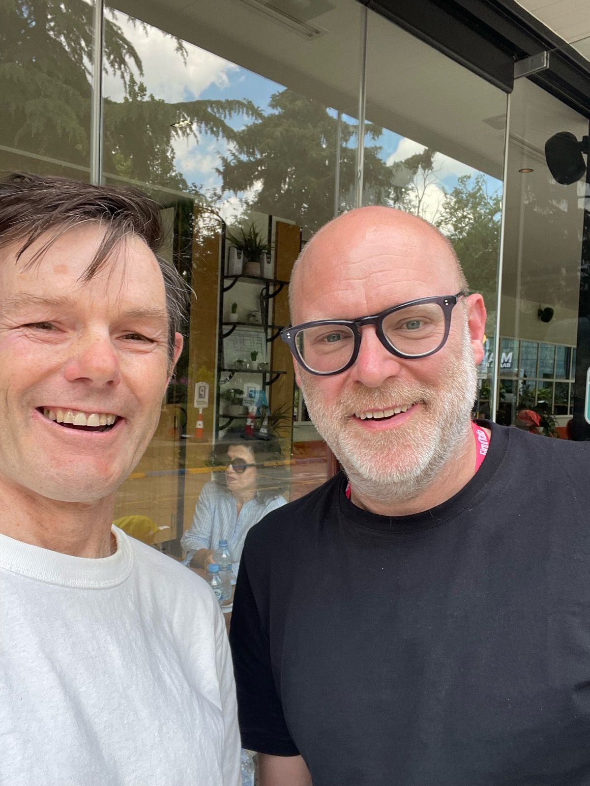 Wonderful to meet Lionel today, during the Giro Stage 2 ITT, in Tirana, Albania  🇦🇱  🩷