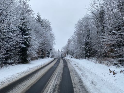 eine der weniger freien Straßen (zum Glück die Ausnahme)