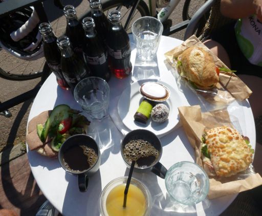 Fika efter 75 km vid Siljans Konditori.