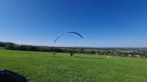 Poprvé na křídle....