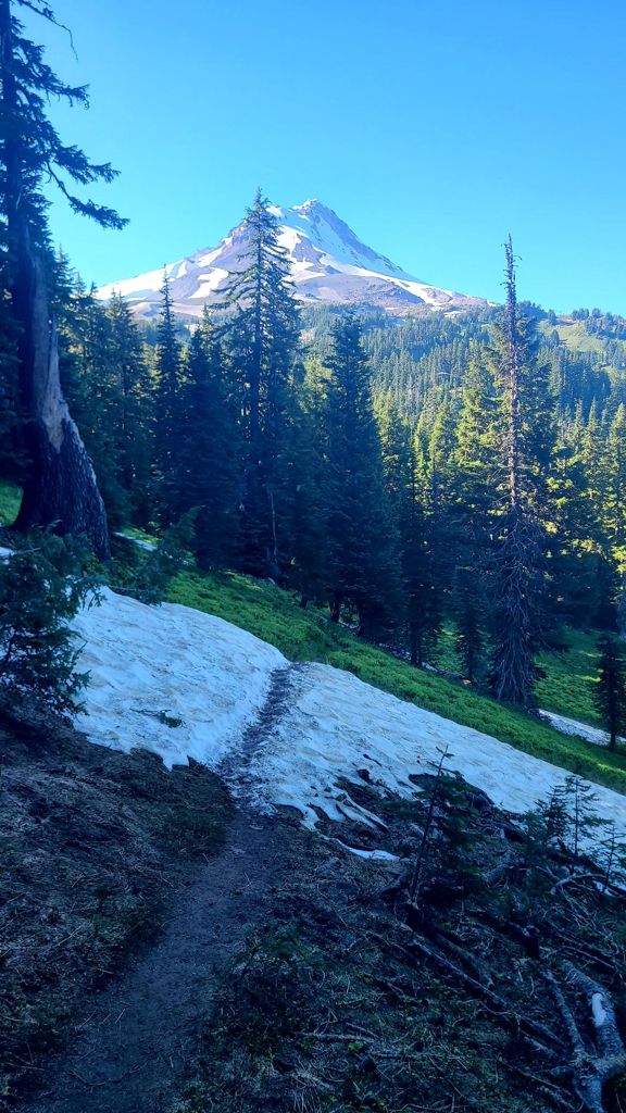 Double-click to expand Mt. Hood | Wy'East Face attempt — photo 2