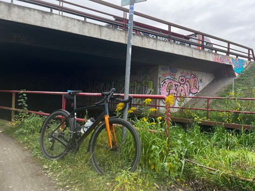 unter der A10 durch ...